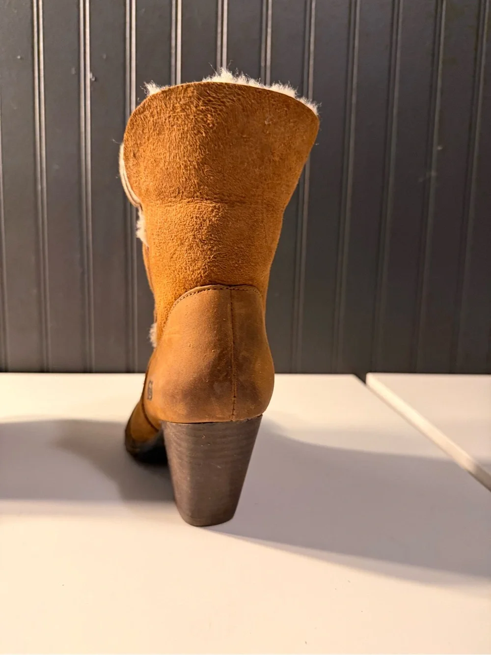 Born Women Boots 6.5 Suede Leather Winter